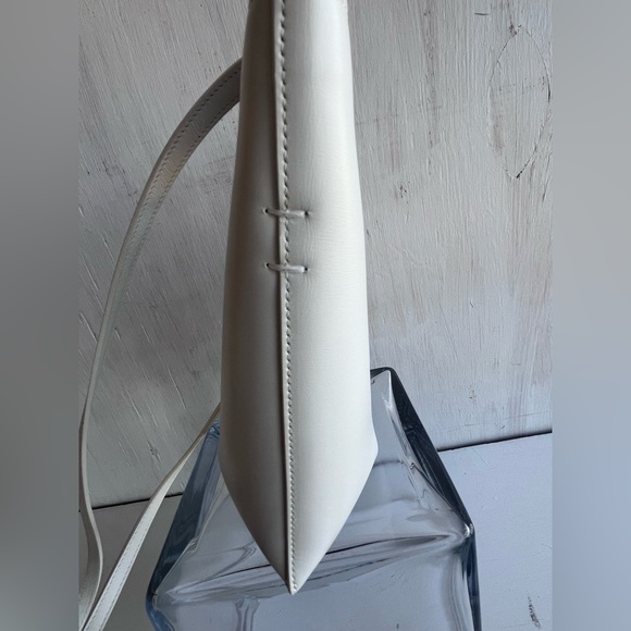 Alaïa Folded Small Leather Tote Bag- Blanc Optique - Picture 9 of 15